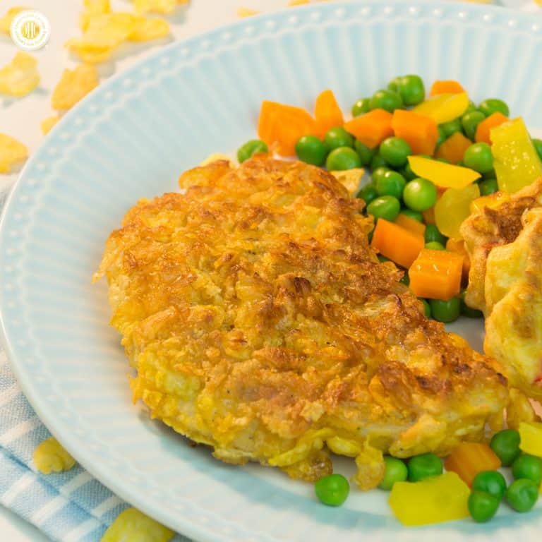 Crisp, golden brown cornflakes-coated turkey chops are a simple and tasty weeknight supper your family will love. Cornflakes create a crunchy crust that deliciously contrasts with the tender turkey chops. You can put this dish on the table in less than 40 minutes, and most of the ingredients are pantry stables you already have at home. #cornflakes #turkey #chops #weeknight #dinner | countryhillcottage.com
