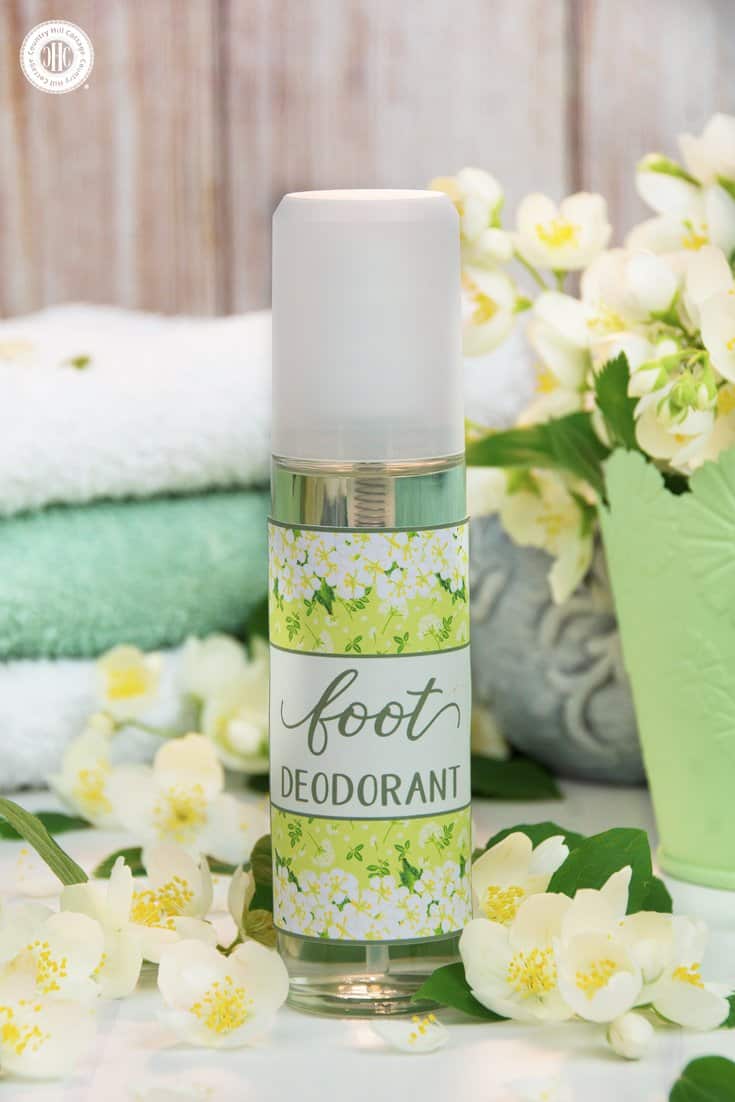 Neutralise bad smelly feet with a DIY foot deodorant with essential oils. This natural foot deodorant without aluminium is crazy easy to make. Sage and lemongrass essential oils give the deodorant a herbaceous and refreshing scent, making it perfect for ladies and gents alike. You can also spray the deodorant into shoes and sandals to disinfect and freshen up your footwear. #deodorant #skincare #essentialoils #beautyrecipe | countryhillcottage.com