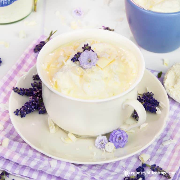 White lavender hot chocolate is a wonderful hot drink recipe for all seasons of the year! It’s the perfect autumn drink recipe to make cool autumn night cosier and a lovely treat throughout the holiday season. Served cold with vanilla ice cream, this hot chocolate is also a great summer refreshment. The recipe comes with free printable labels to package the hot chocolate mix for gift giving. #hotchocolate #lavender #essentialoil #hotchocolatemix #foodgifts | countryhillcottage.com