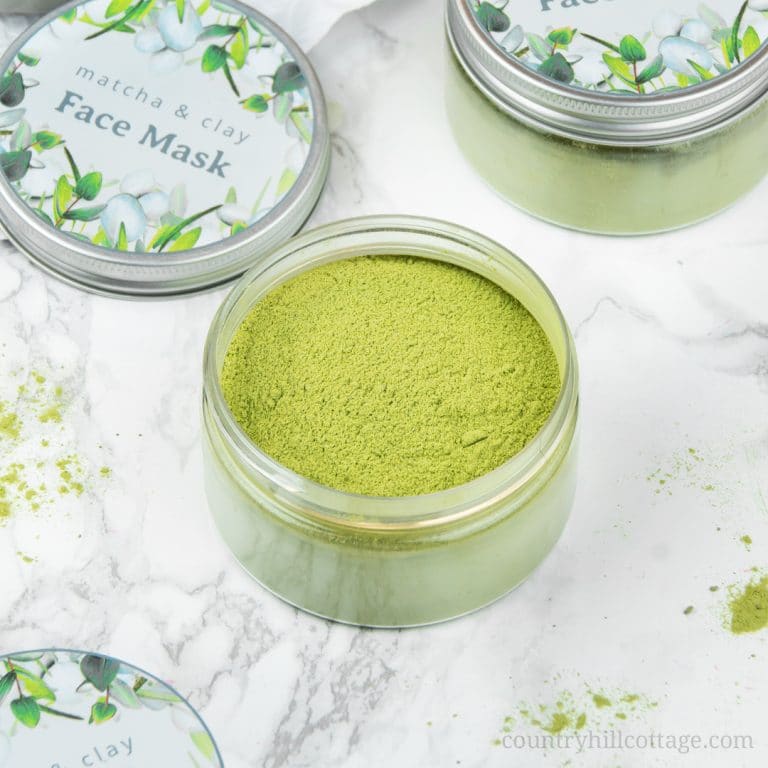 purifying DIY matcha green tea clay mask