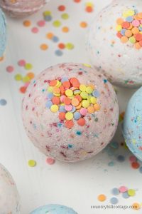 Homemade Bath Bombs without Citric Acid