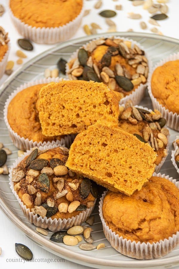 Healthy pumpkin muffins are moist & delicious! This easy pumpkin muffins recipe is vegan, gluten free, refined sugar-free, eggless and so simple to make from scratch. Homemade pumpkin spice muffins are a nutritious breakfast idea and a healthy snack. With options for applesauce, chocolate chips, cream cheese frosting, streusel topping, oily free & sugar free. Great for kids & clean eating. #muffins #pumpkin #pumpkinmuffins #vegan #glutenfree #pumpkinspice #cleaneating | coun-tryhillcottage.com