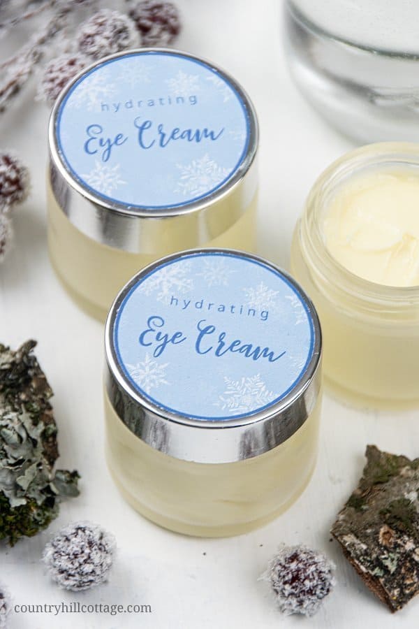 DIY hydrating eye cream for sensitive skin is perfect for the skin around the eyes, antiaging and wrinkles. Learn how to make homemade eye cream with natural materials. The ingredients in this lightweight moisturizing recipe include birch sap, nourishing oils and vitamin E. Has a light brightening effect, reduces puffiness and also a great overnight treatment. Suitable for teens, men, 20s, 40s, 50s. Comes with free printable labels for packaging. #eyecream #skincare | countryhillcottage.com