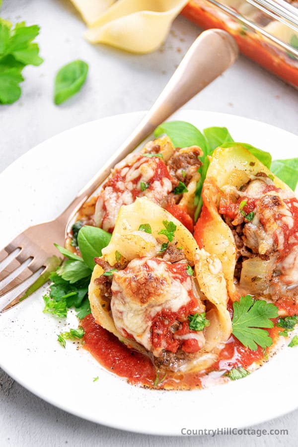 meat stuffed pasta shells