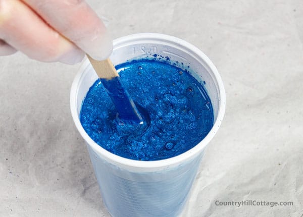 Step 3: color resin