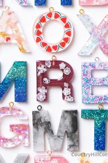 DIY resin keychain