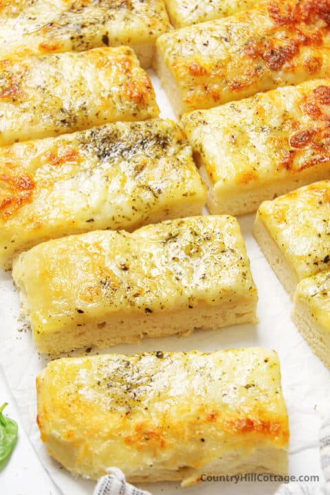 Little Caesars Italian Cheese Bread {Easy Recipe}