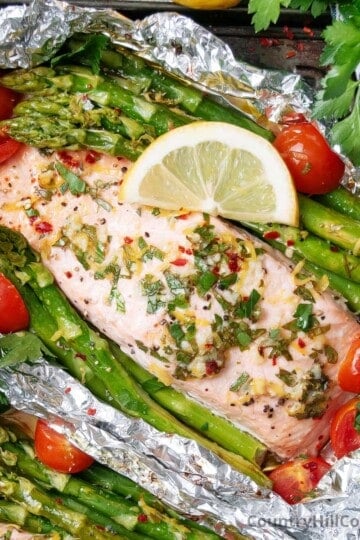 easy baked salmon in foil.