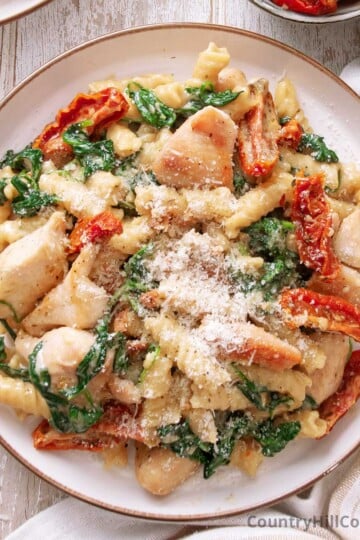 spinach chicken pasta.