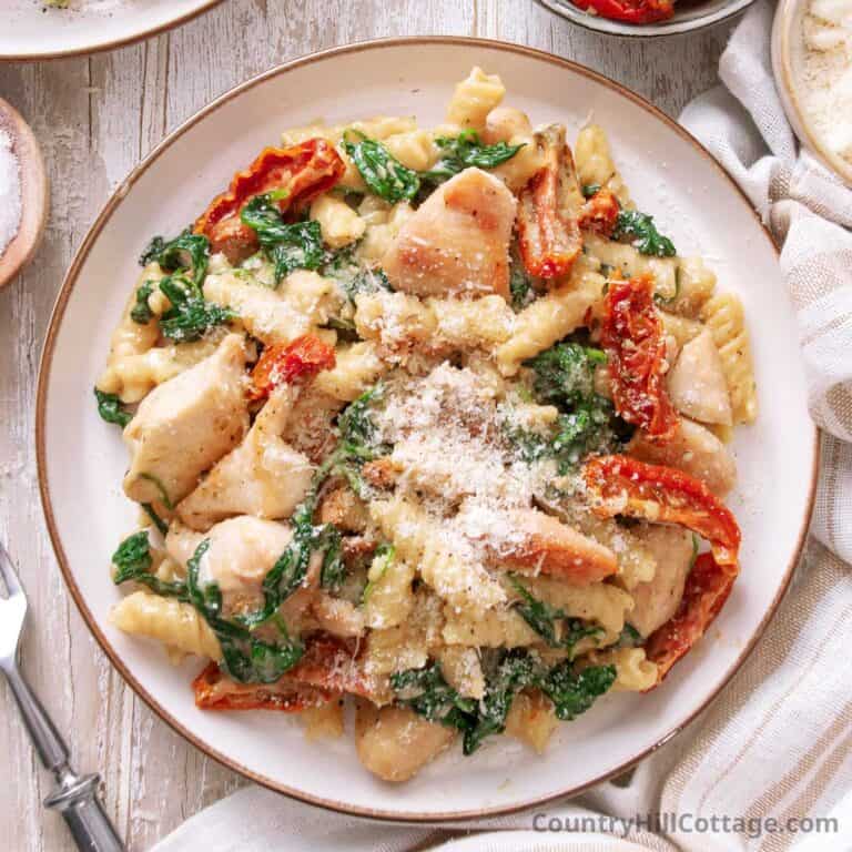 spinach chicken pasta.